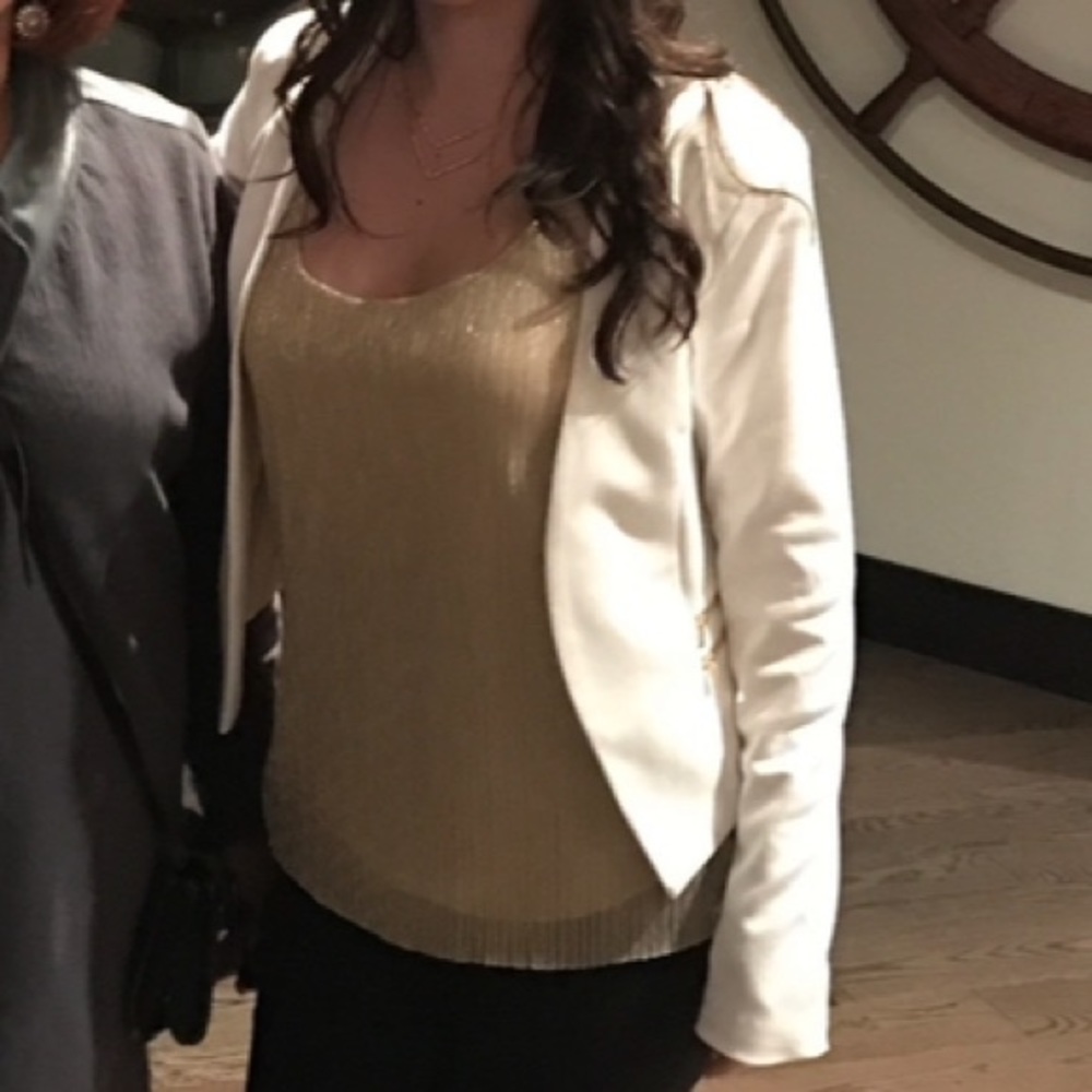 Gold tank